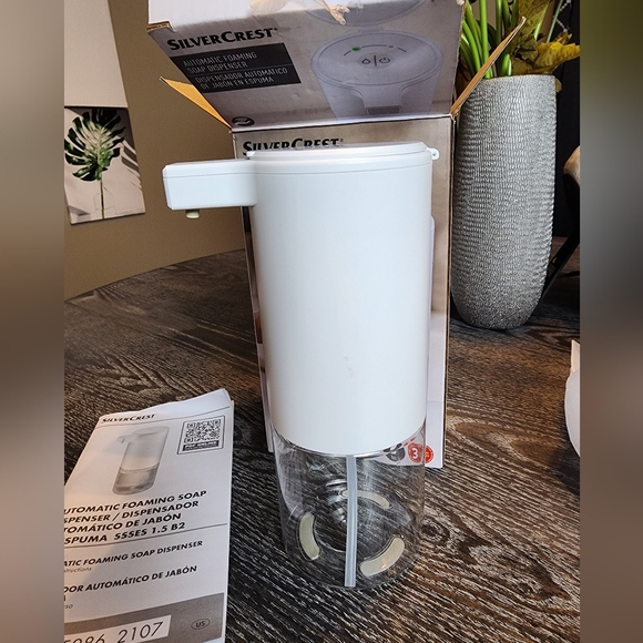 Automatic Foaming Soap Dispenser - Picture 5 of 7